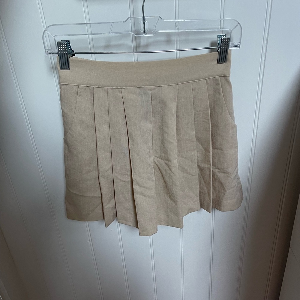 Beige Pleated Shorts/Skirt